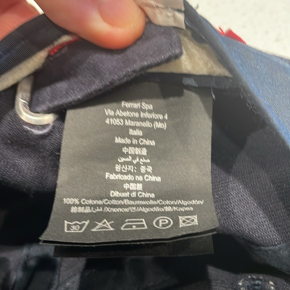 Official Ferrari Strapback Navy Blue Baseball cap - Picture 5 of 5